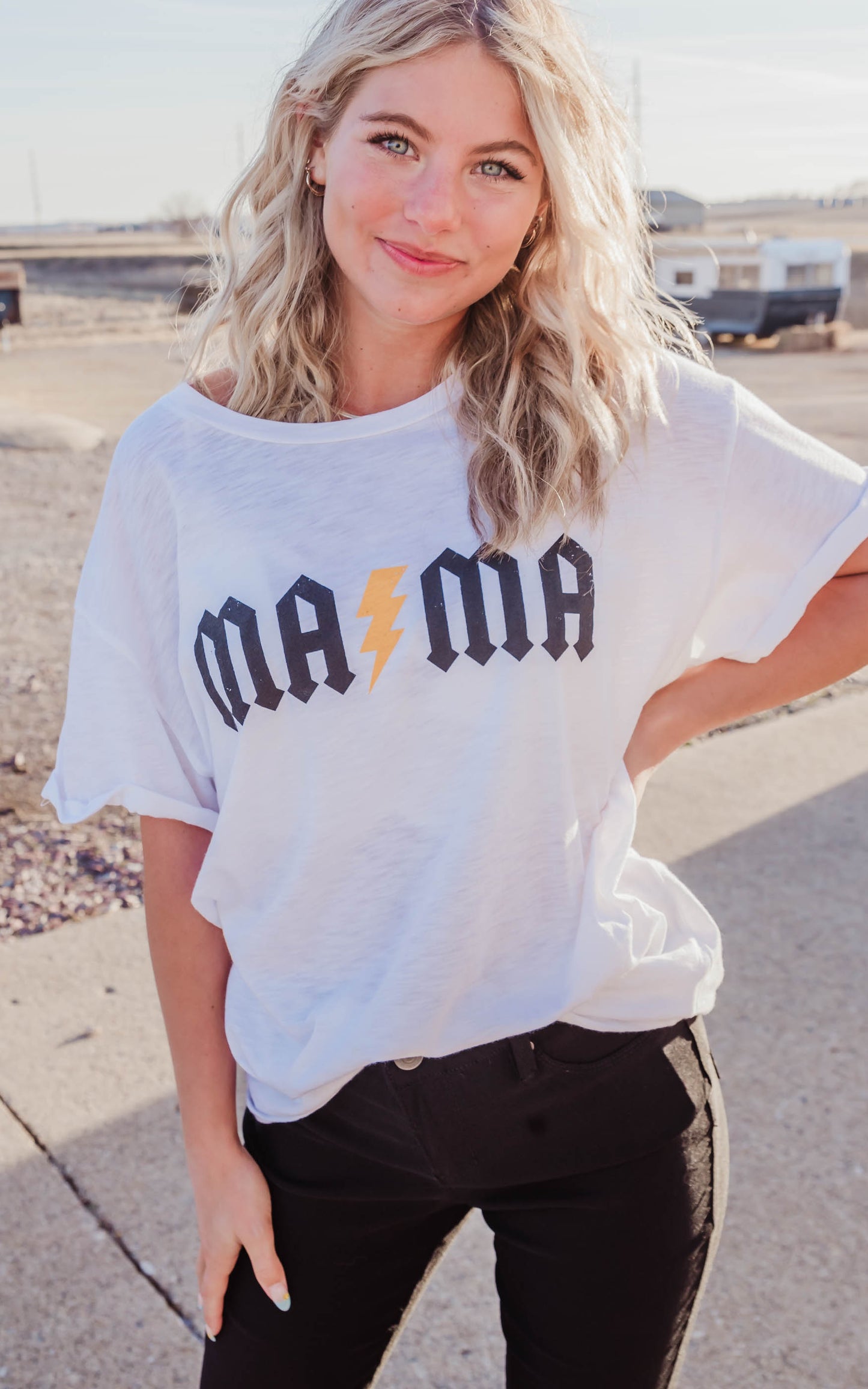 mama lightning bolt tee