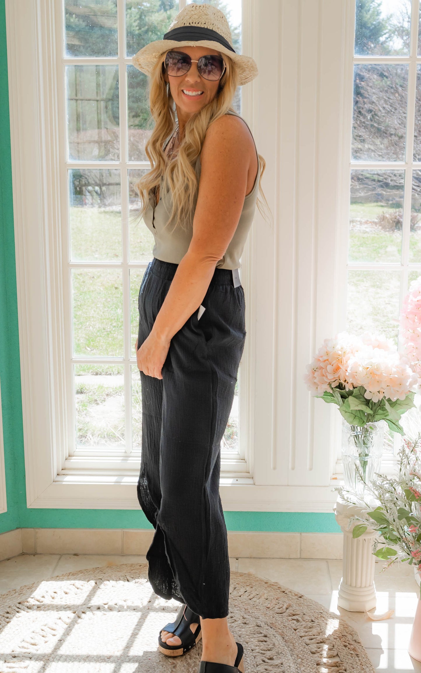 black crop pants