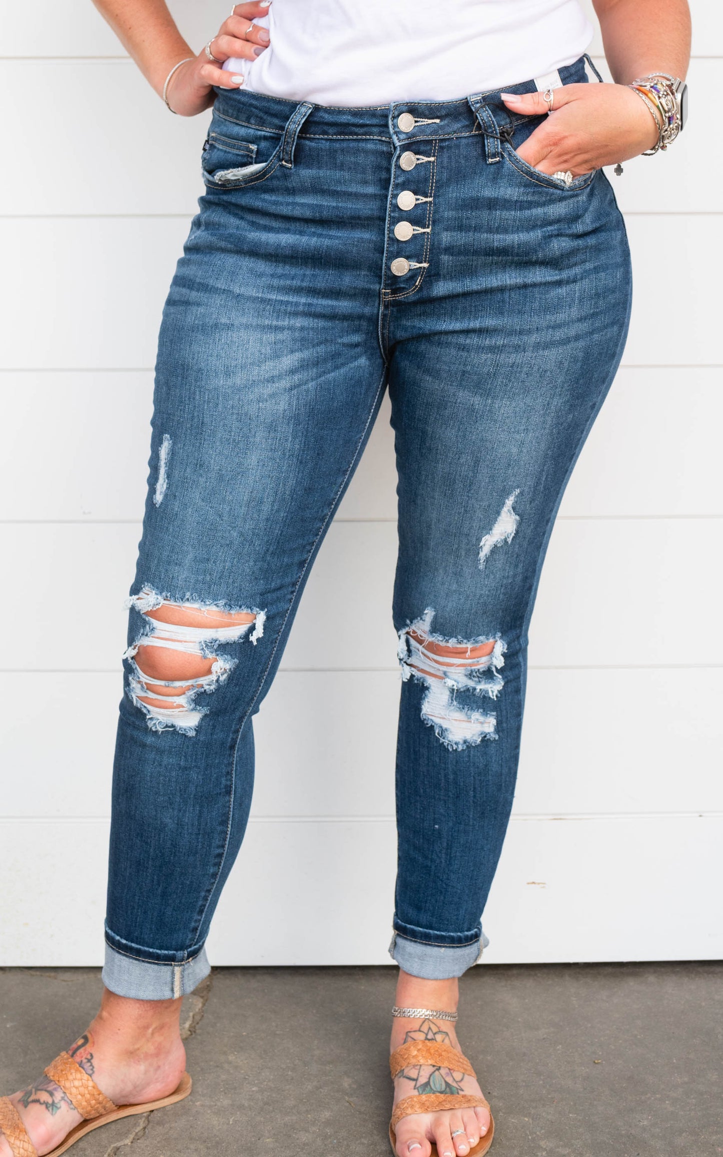 button skinny jeans