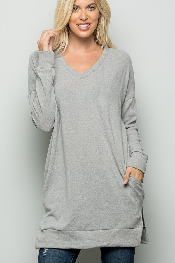 V-Neck Solid Tunic Sweater * LAS VEGAS LIVE PREORDER