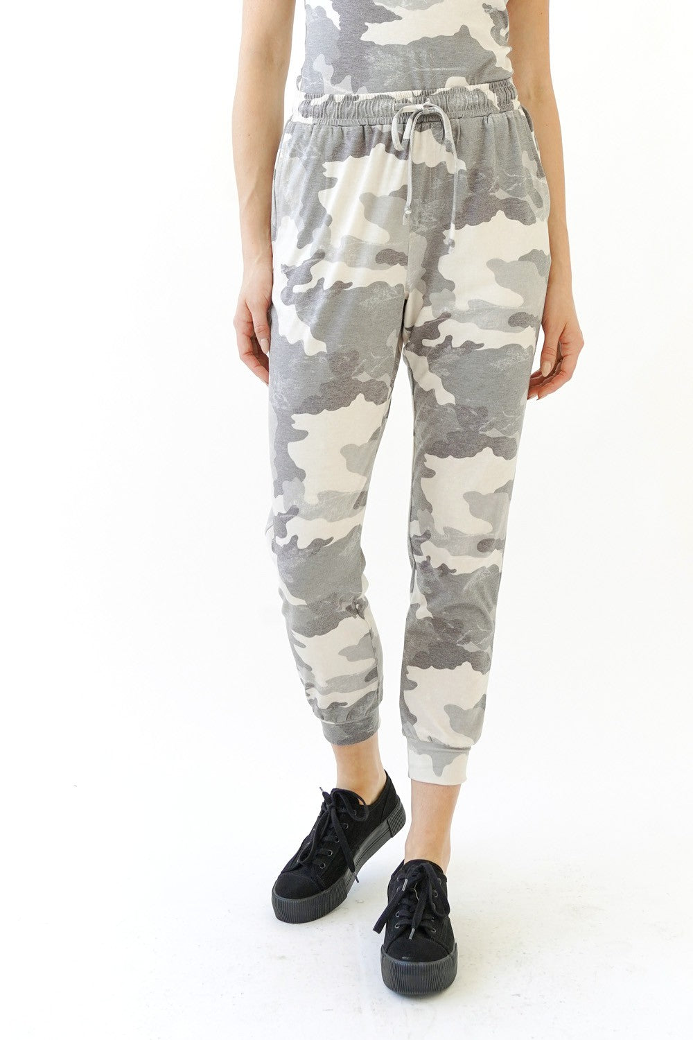 Washed Camo Sweatpants | MYSTREE *30A JANUARY PREORDER