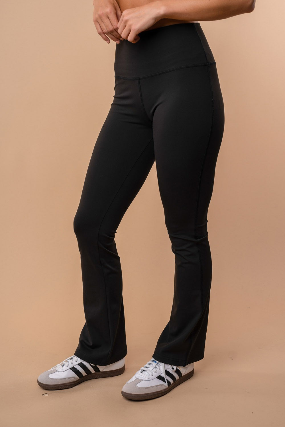 Wide Yoga Black Straight Leggings