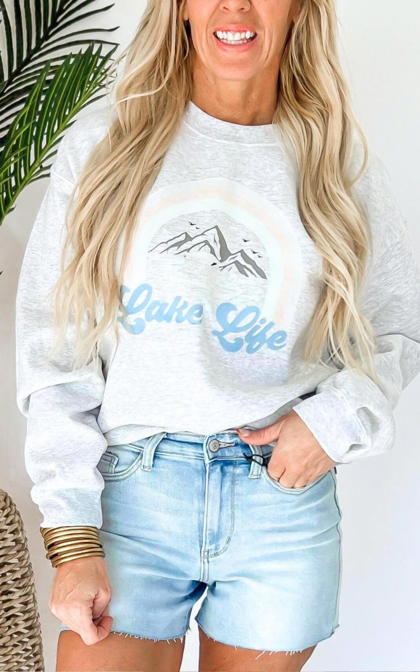 Lake Life Graphic Crewneck Sweatshirt*