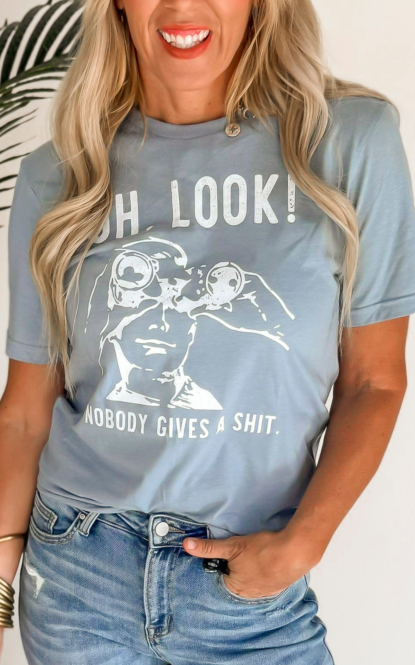 Nobody Gives a Shit Graphic T-shirt Snarky*