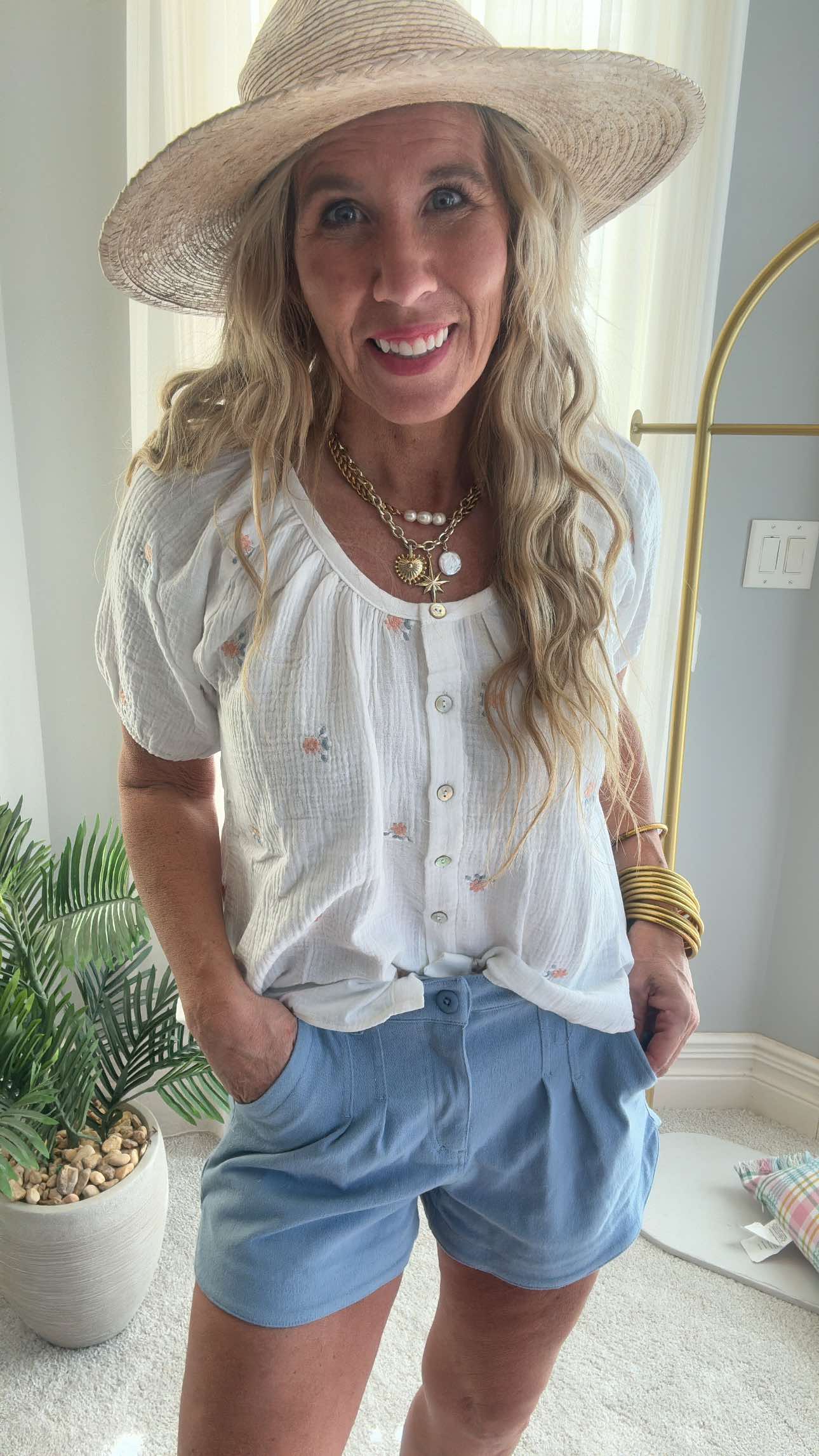Floral Embroidery Scoop Neck Blouse