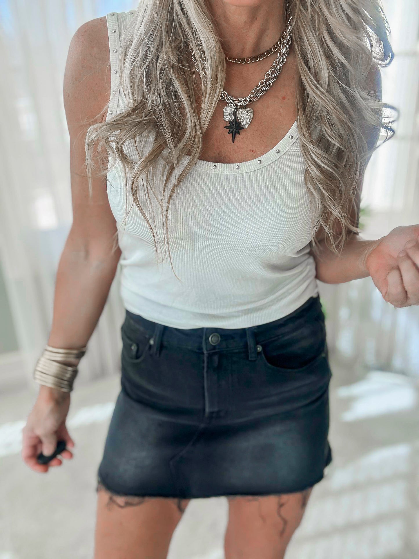 Ribbed Metallic Stud Basic Tank Top | POL