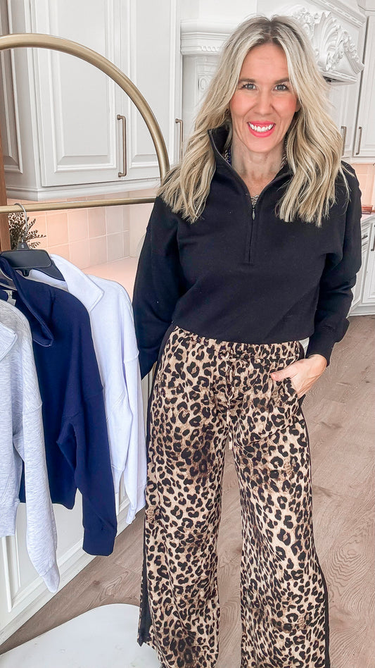 Fleece Comfy Half Zip Sweatshirt With Mock Neckline
