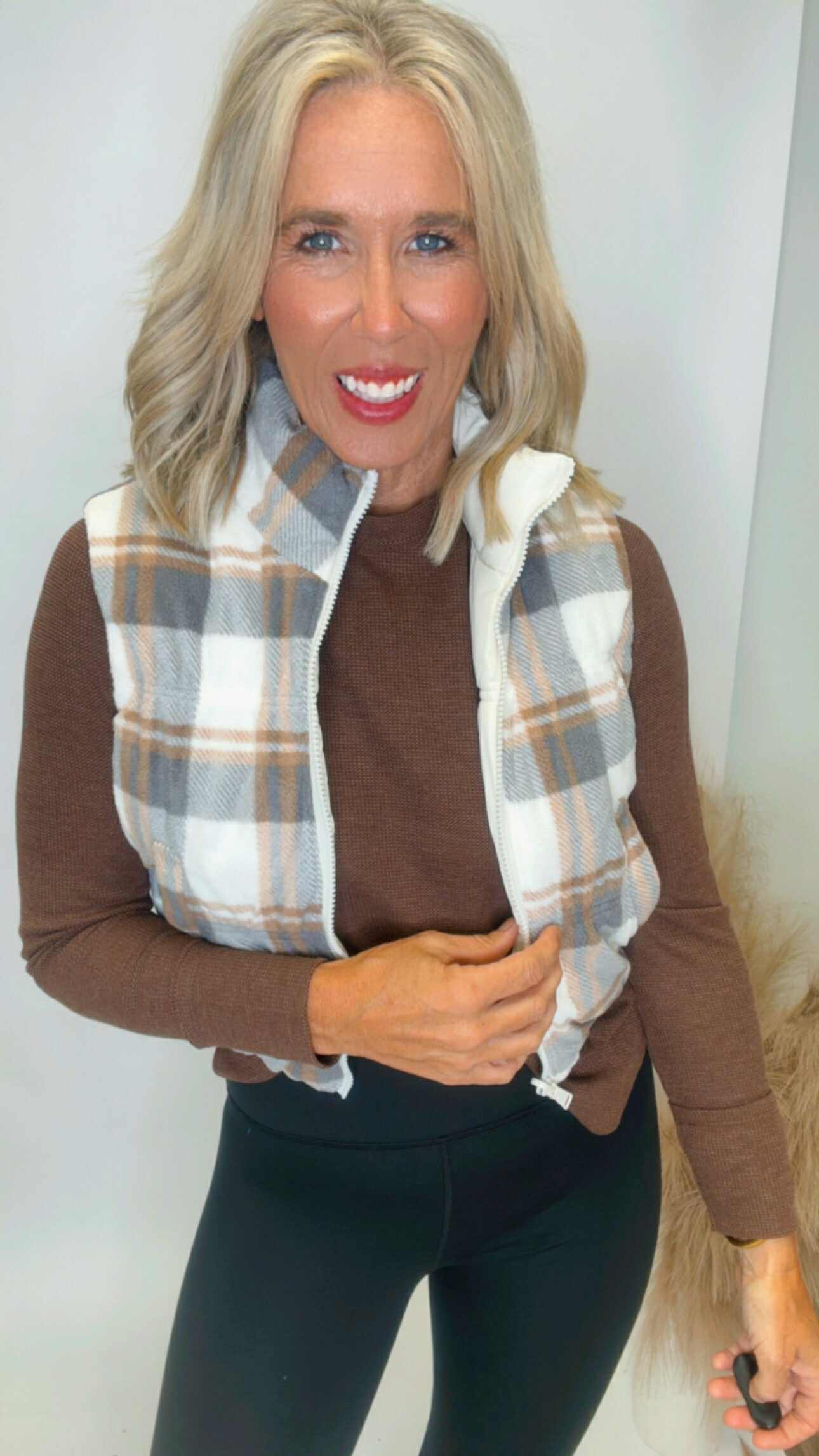 Ivory Full-zip Reversible Plaid Puffer Vest *DEAL*
