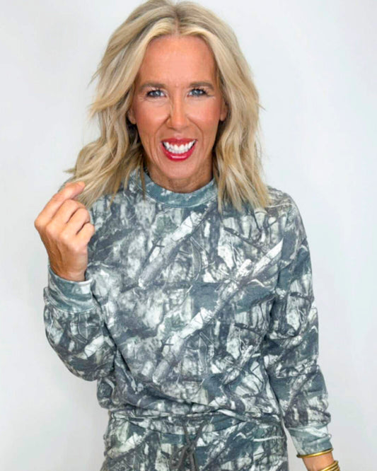 Fleece Camo Relaxed Fit Crew Neck Sweatshirt *DEAL*