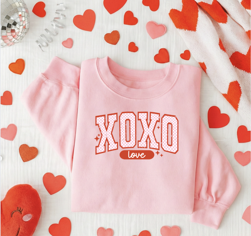 XOXO Love Pink Crewneck Graphic Sweatshirt *