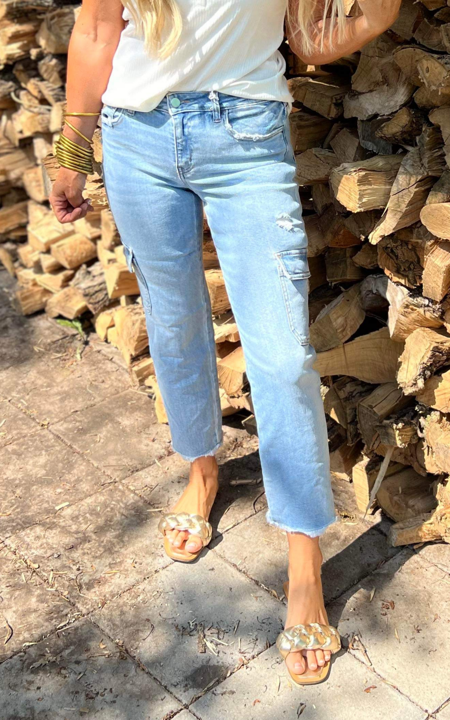 Mid Rise Cargo Straight Crop Denim Jeans