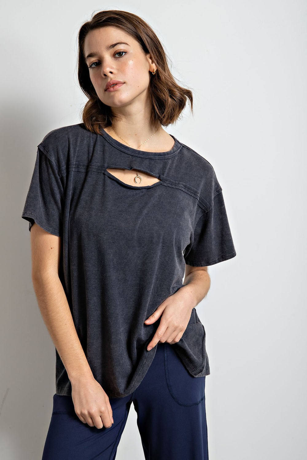 Mineral Wash Short Sleeve Keyhole Top | Rae Mode