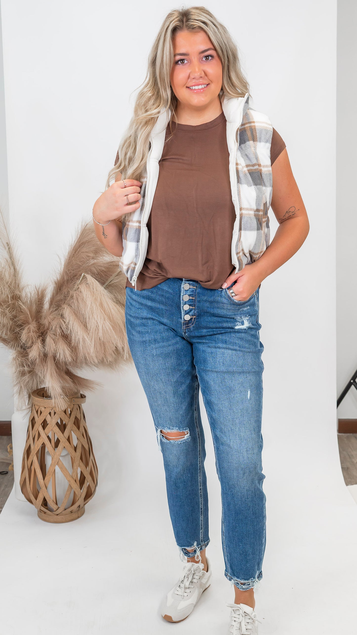 Ivory Full-zip Reversible Plaid Puffer Vest *DEAL*