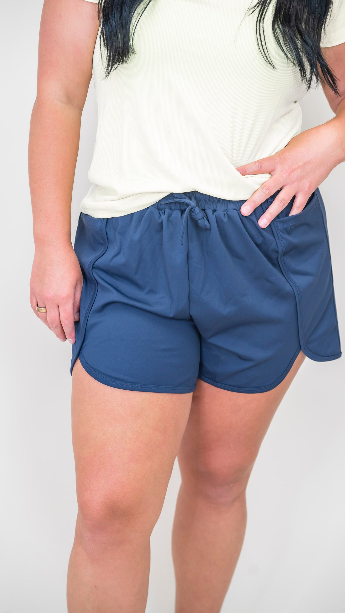Solid On The Go Daily Short 4" Inseam | SALTY WAVE (5 COLORS)