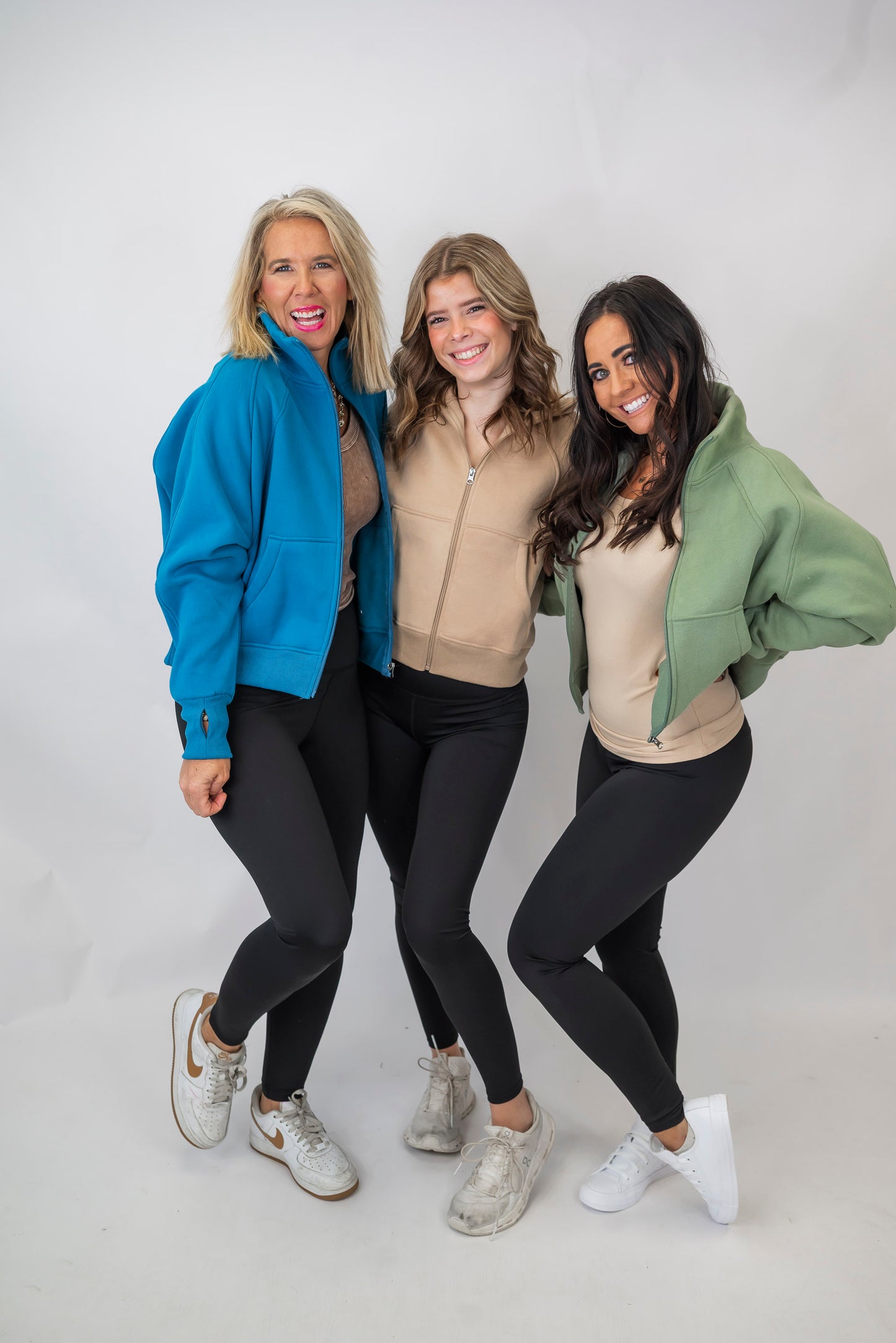 24/7 Classic Black Legging | SALTY WAVE