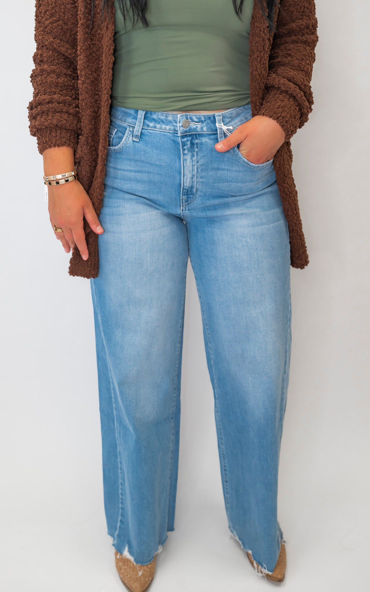 Well-Run High Rise Raw Hem Extreme Wide Denim Jeans | VERVET