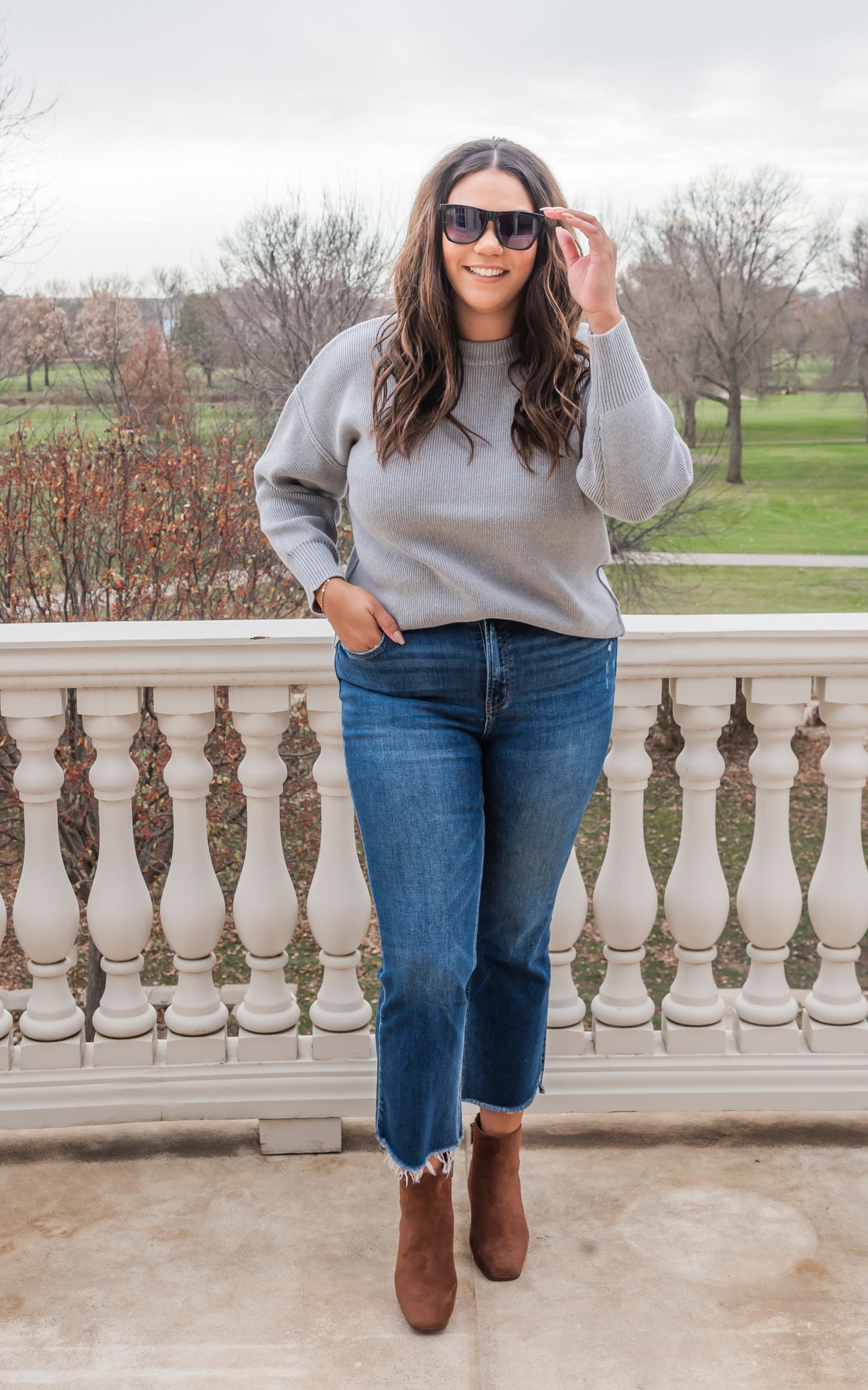 HEATHER GREY SWEATER 