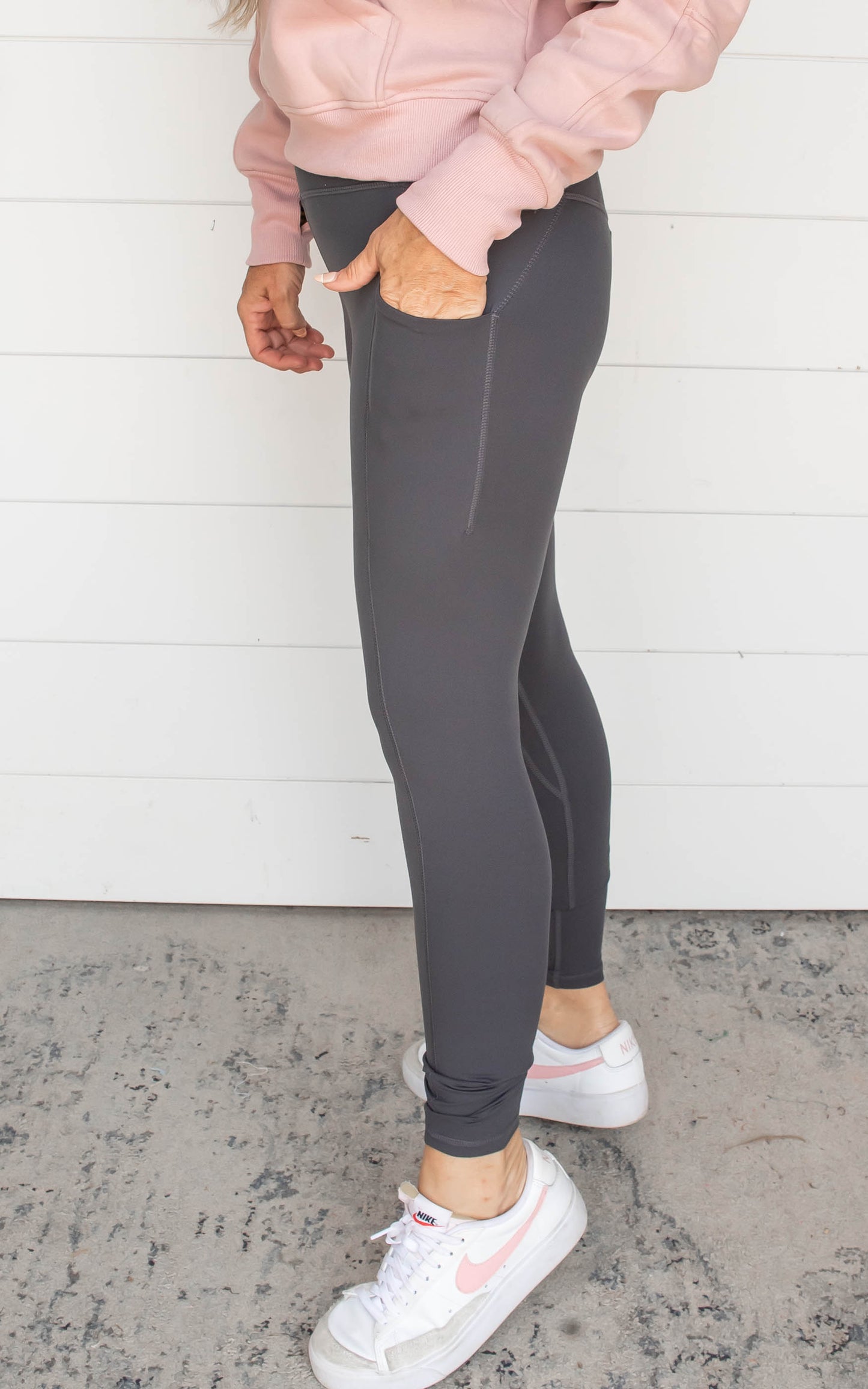 Butter Yoga Leggings w/ Side Pockets | RAE MODE