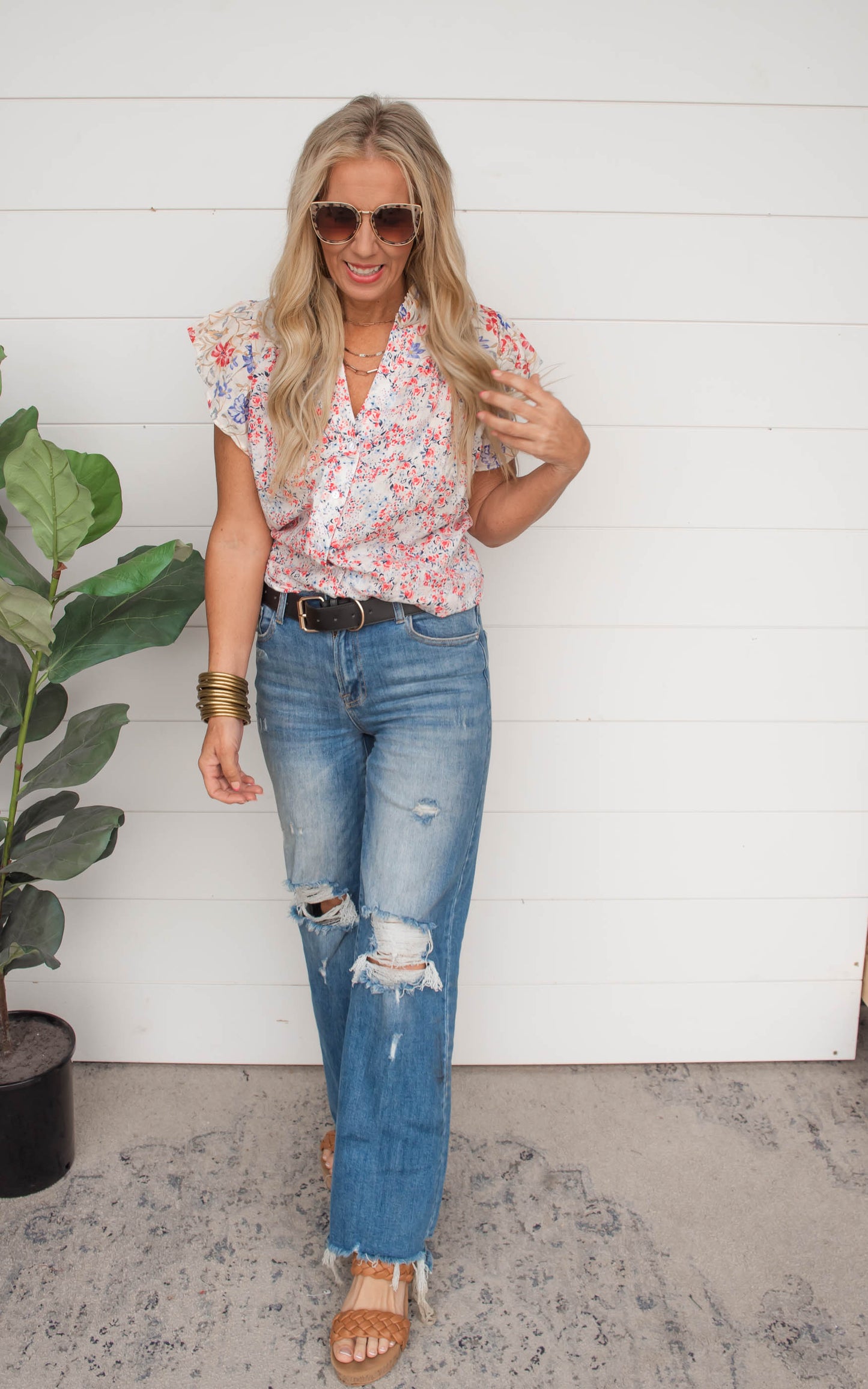 DELICATE FLORAL BLOUSE 