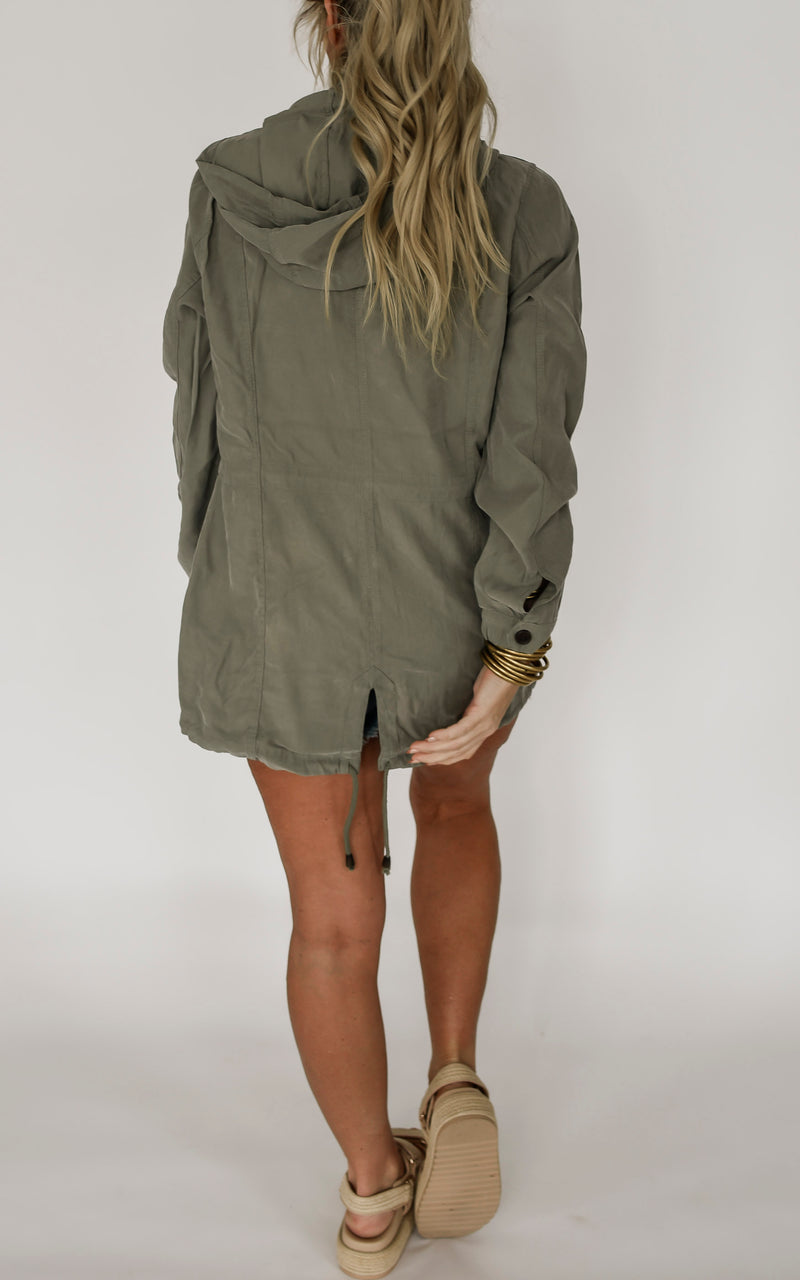 Hooded Anorak Jacket With Cargo Pockets