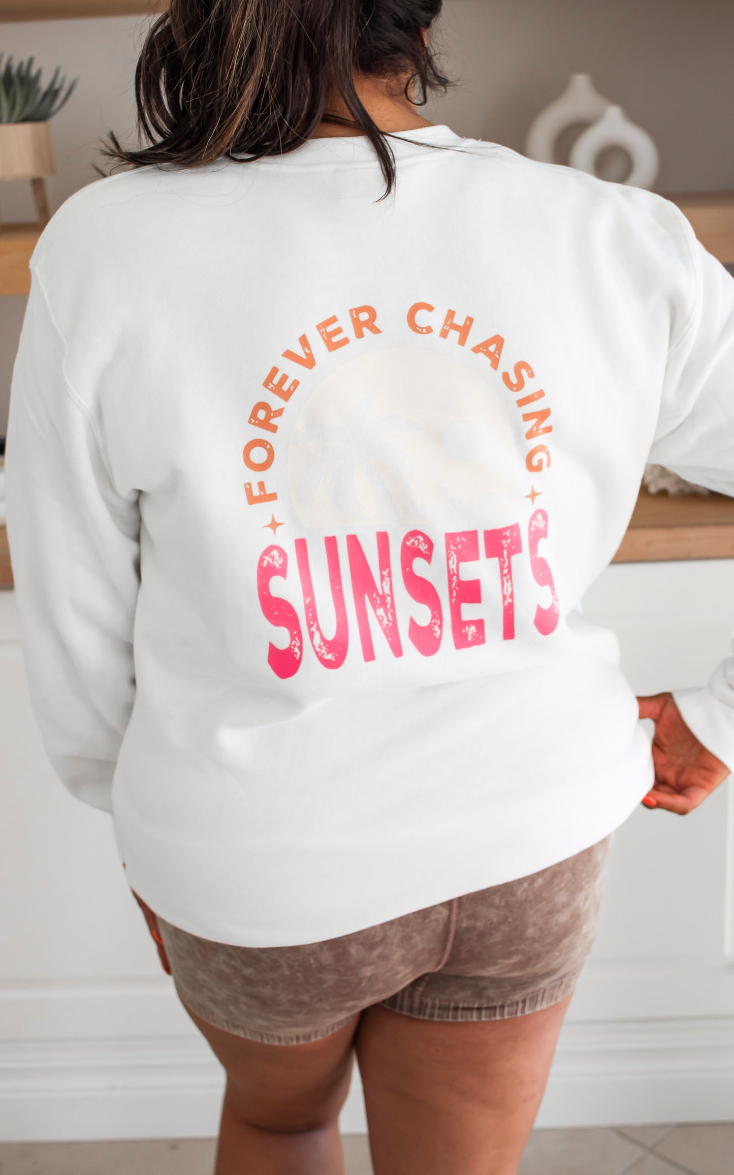 Ivory FOREVER CHASING SUNSETS Graphic Crewneck Sweatshirt**