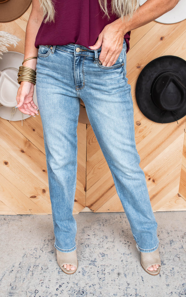 Mid-Rise Yoke Cell Phone Dad Jeans | Judy Blue