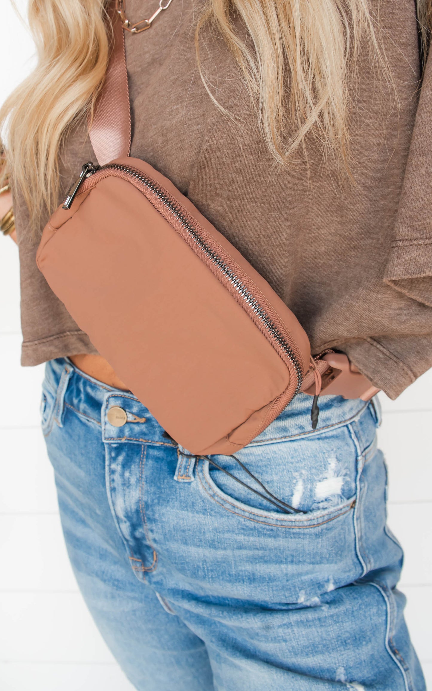 Sara's Everywhere Belt Bag - Light Brown