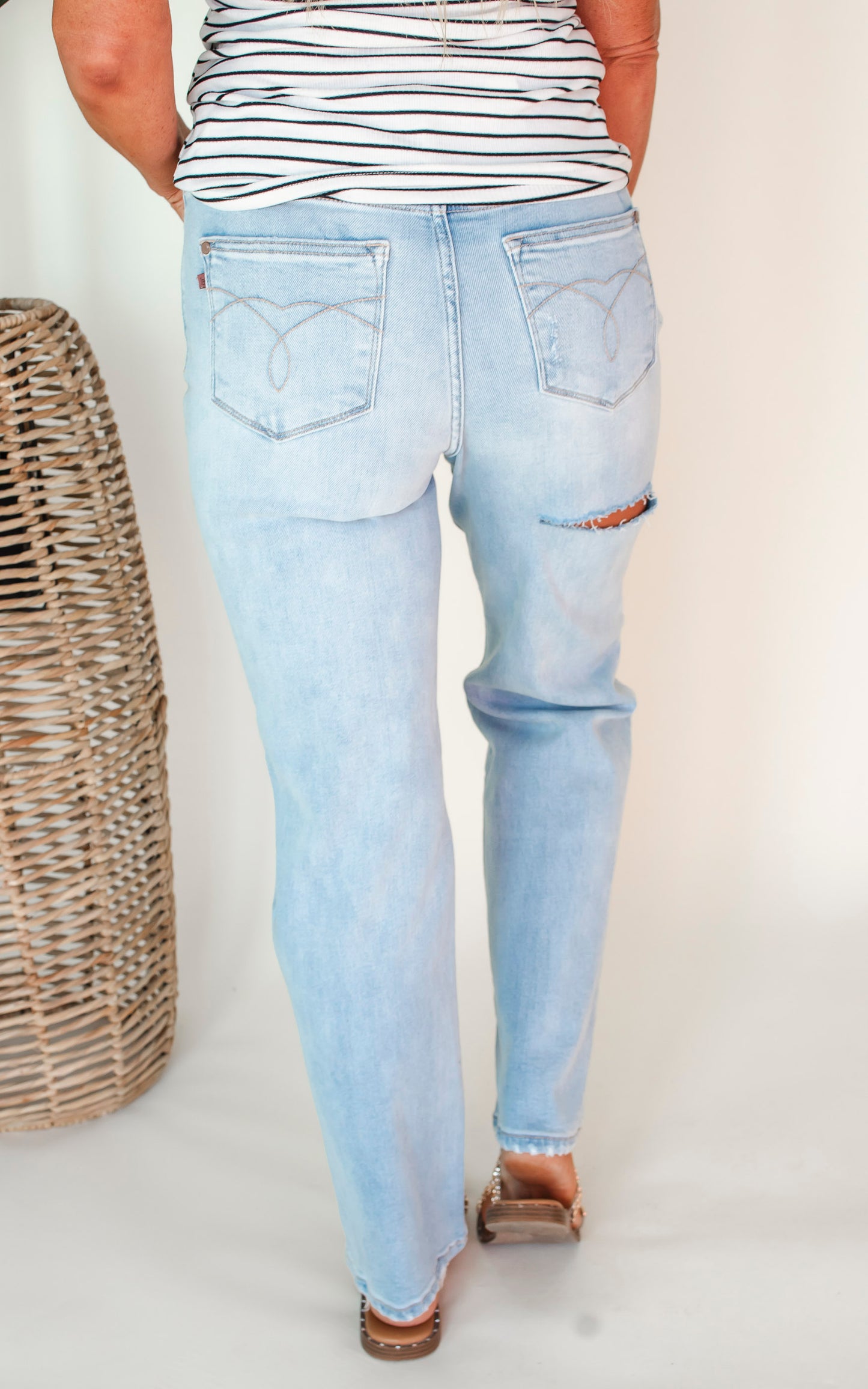 The Tiffani High Waisted 90's Back Rip Straight Denim (REG/CURVY) | Judy Blue