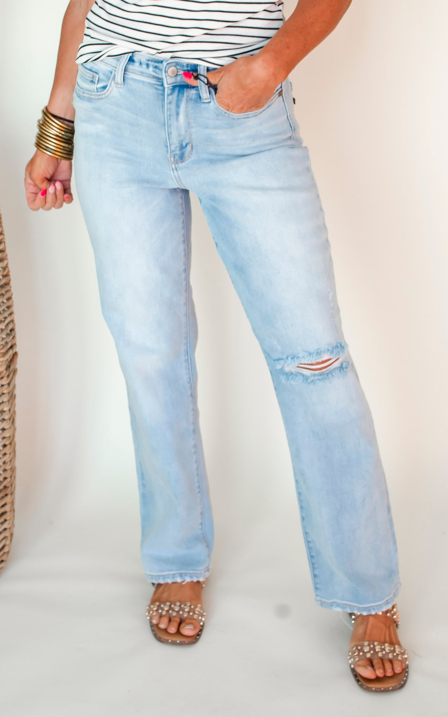 The Tiffani High Waisted 90's Back Rip Straight Denim (REG/CURVY) | Judy Blue