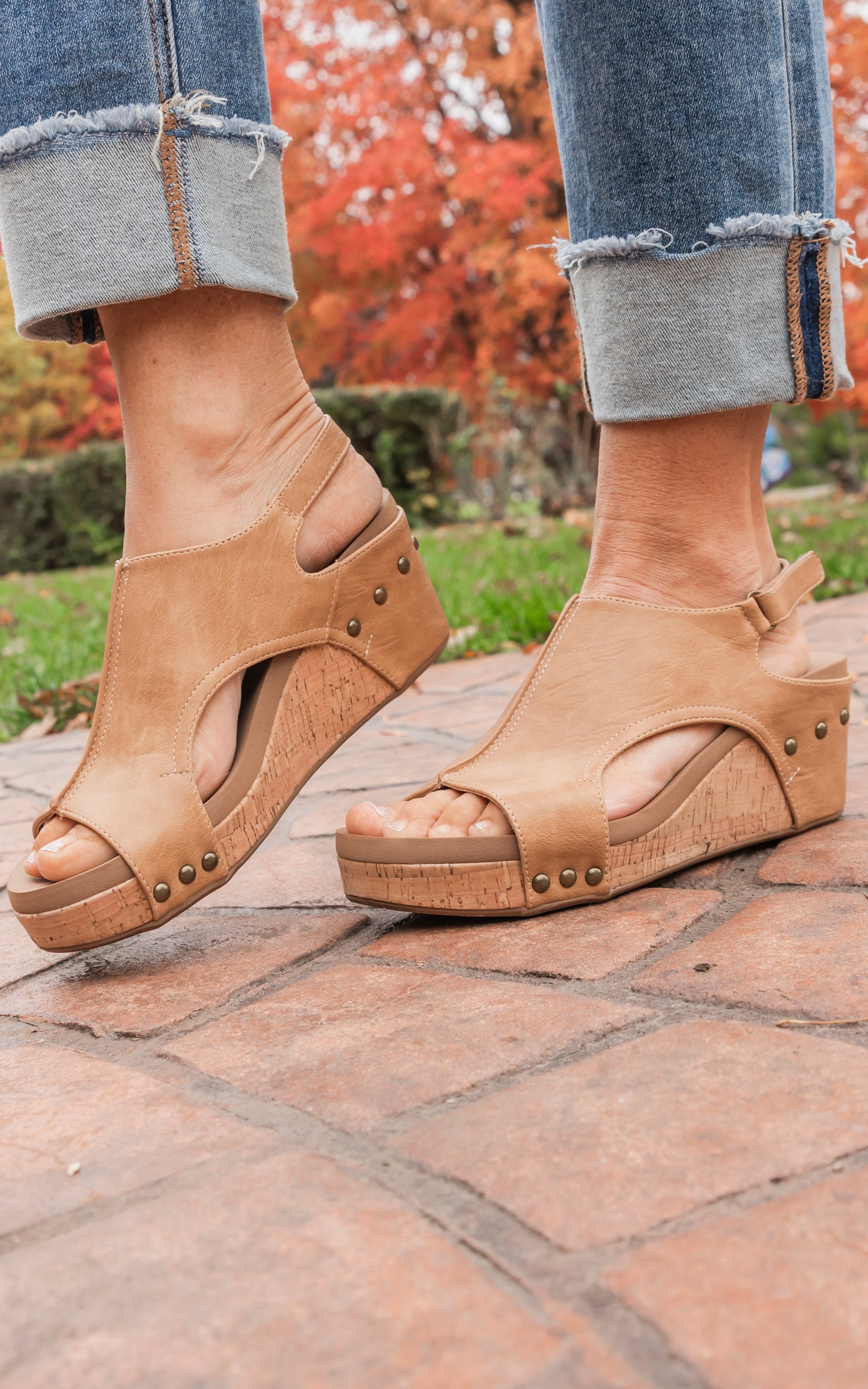 Carley Camel Wedge