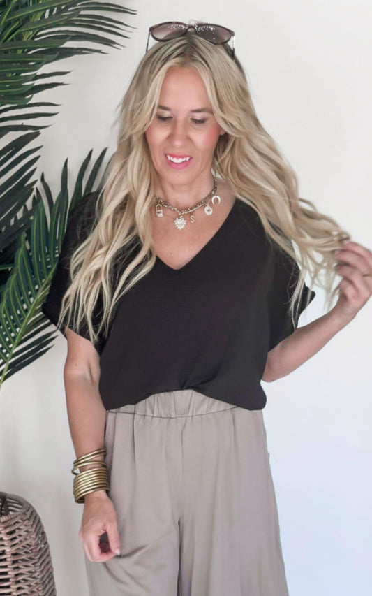 Back Keyhole V-Neck Boxy Short Sleeve Top 