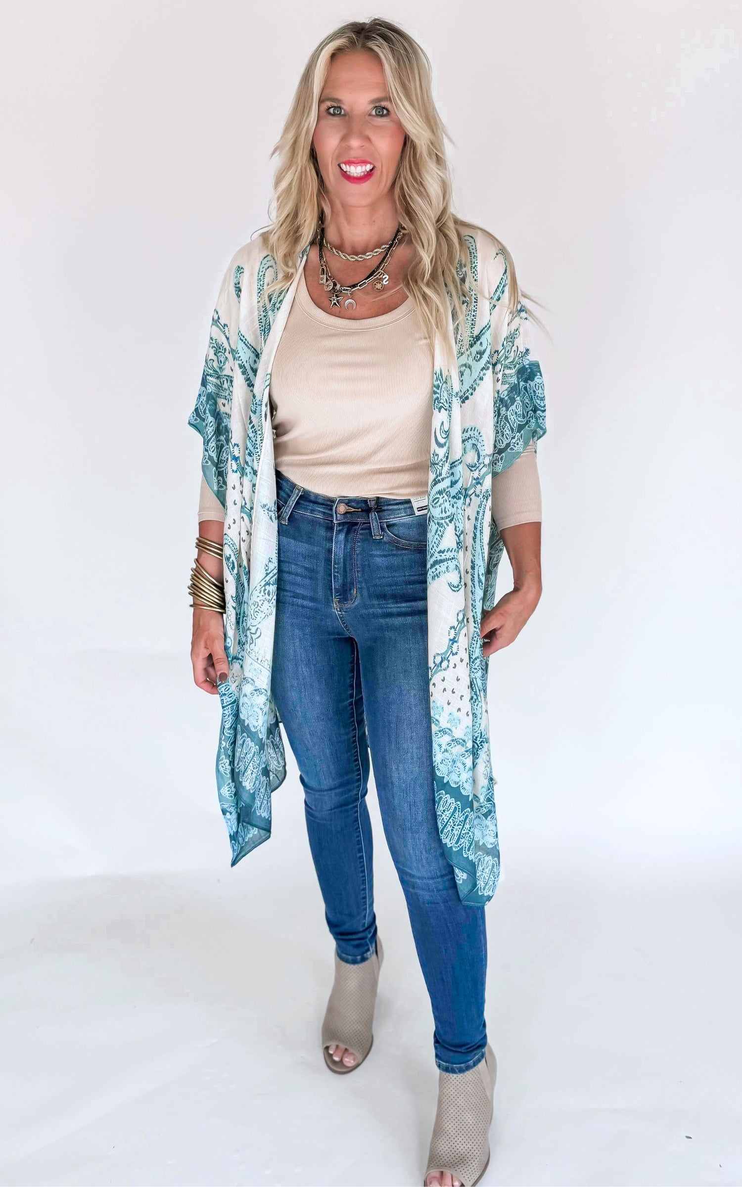KIMONOS