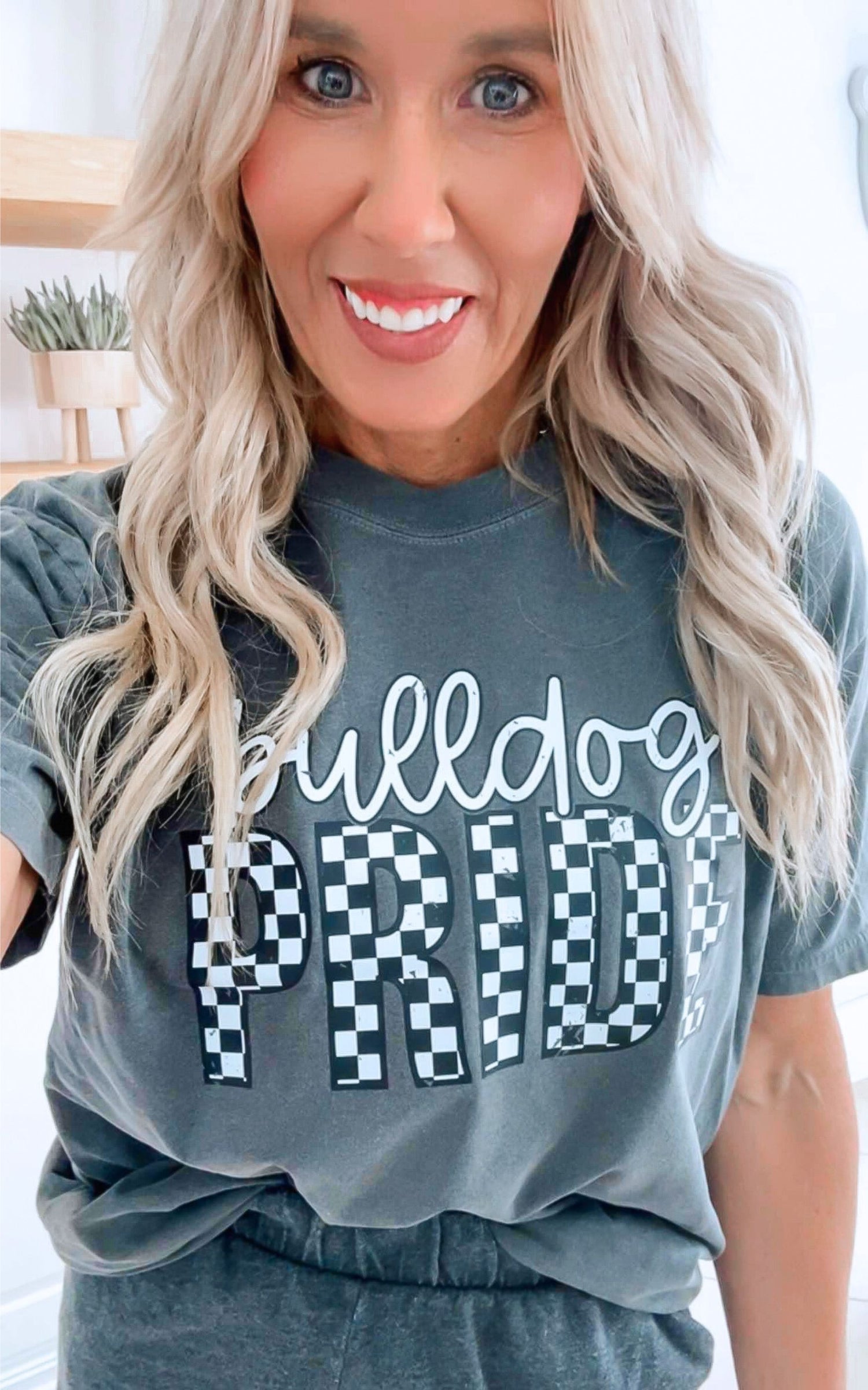 BULLDOG Pride Garment Dyed Graphic T-shirt