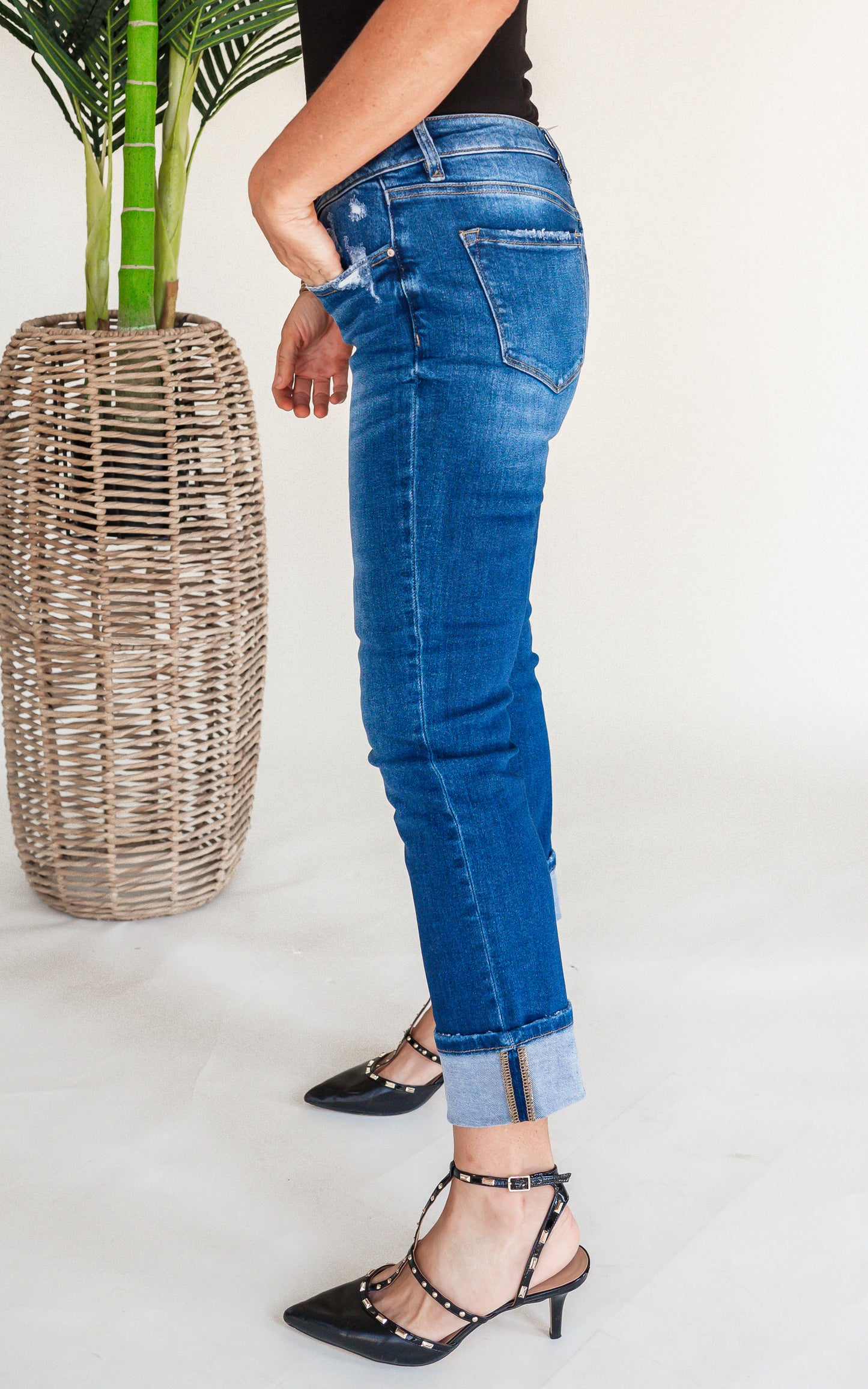 Mica | The Sunday Mid Rise Cuff Denim Jean***