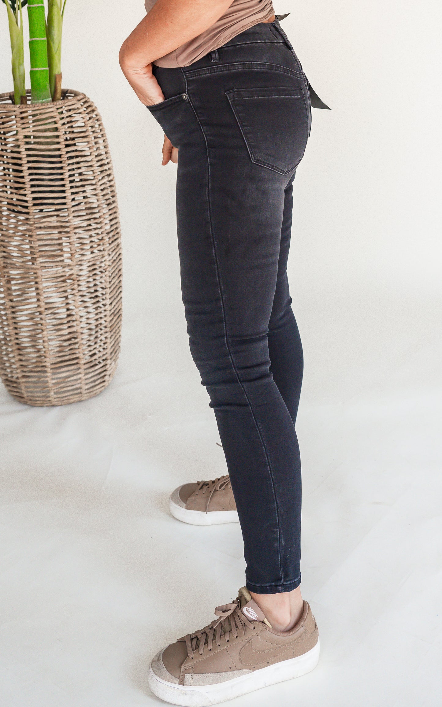 Mica | The Aniston Super Soft Mid-Rise Black Skinny Denim Jeans**