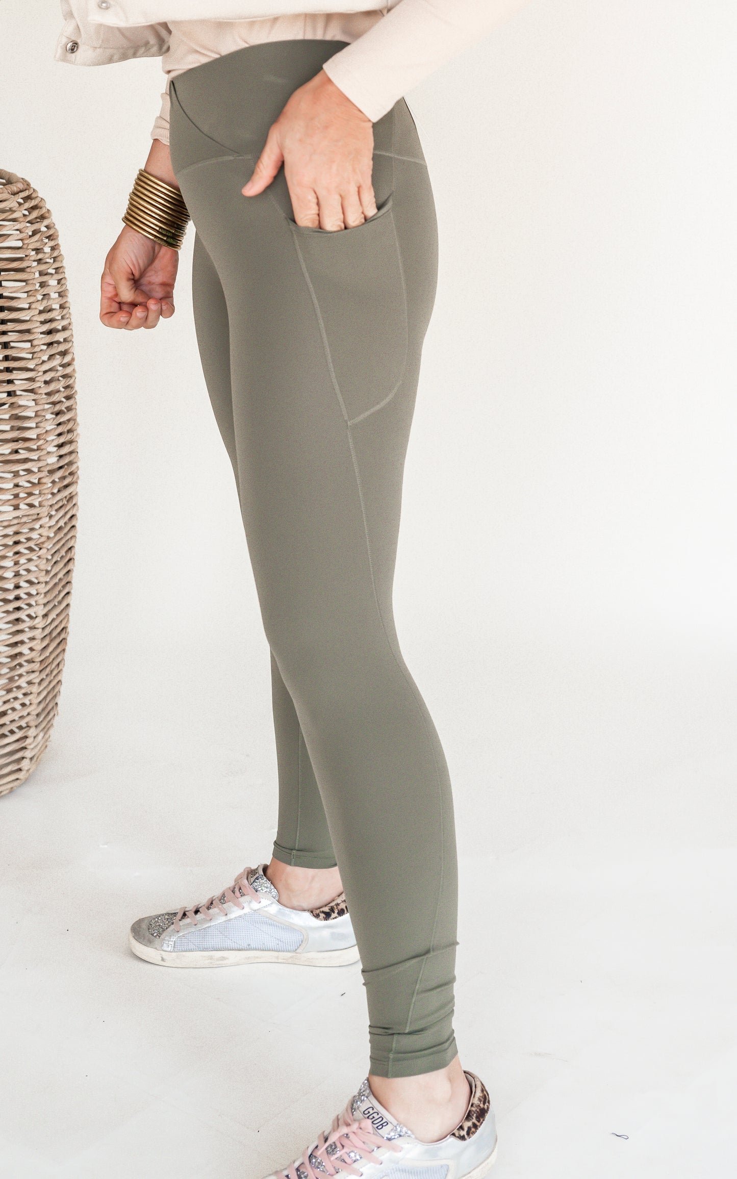 Halara  Softlyzero™ Crossover Pocket Plain 7/8 Leggings**