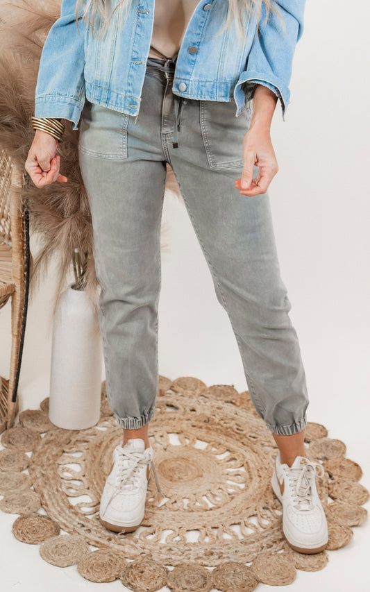 Ash Grey High Rise Jogger Crop | Mica