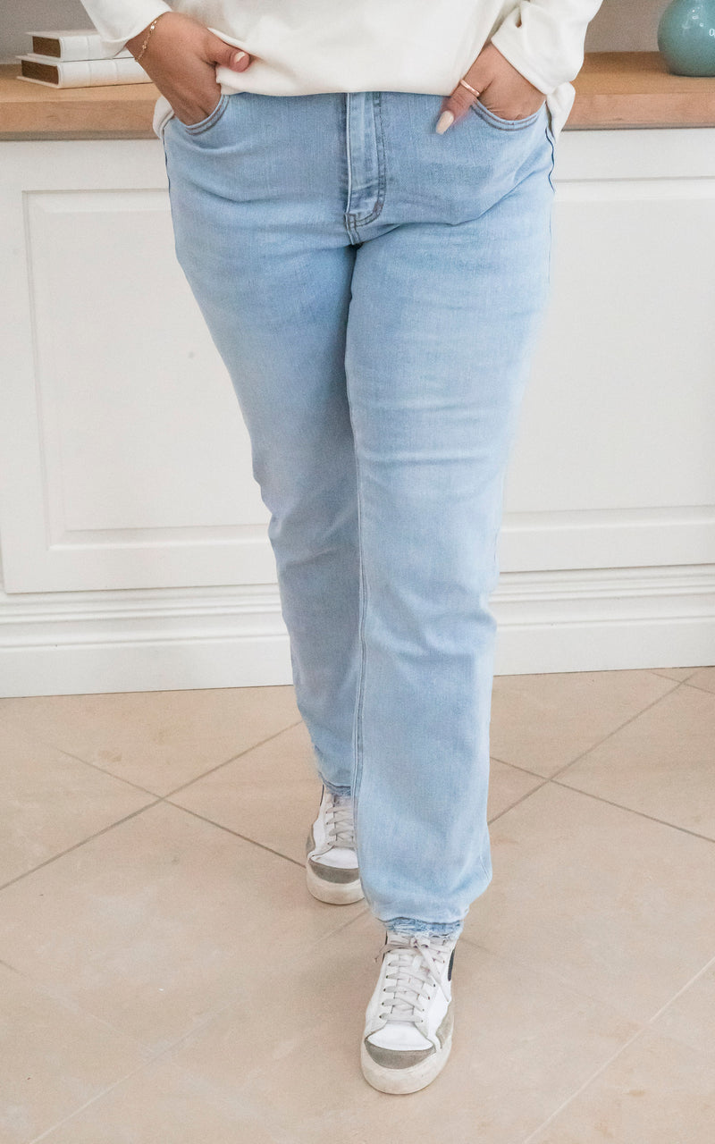 The Naomi 90's Vintage Super High Rise Straight Jeans (REG/CURVY) | Lovervet by Vervet