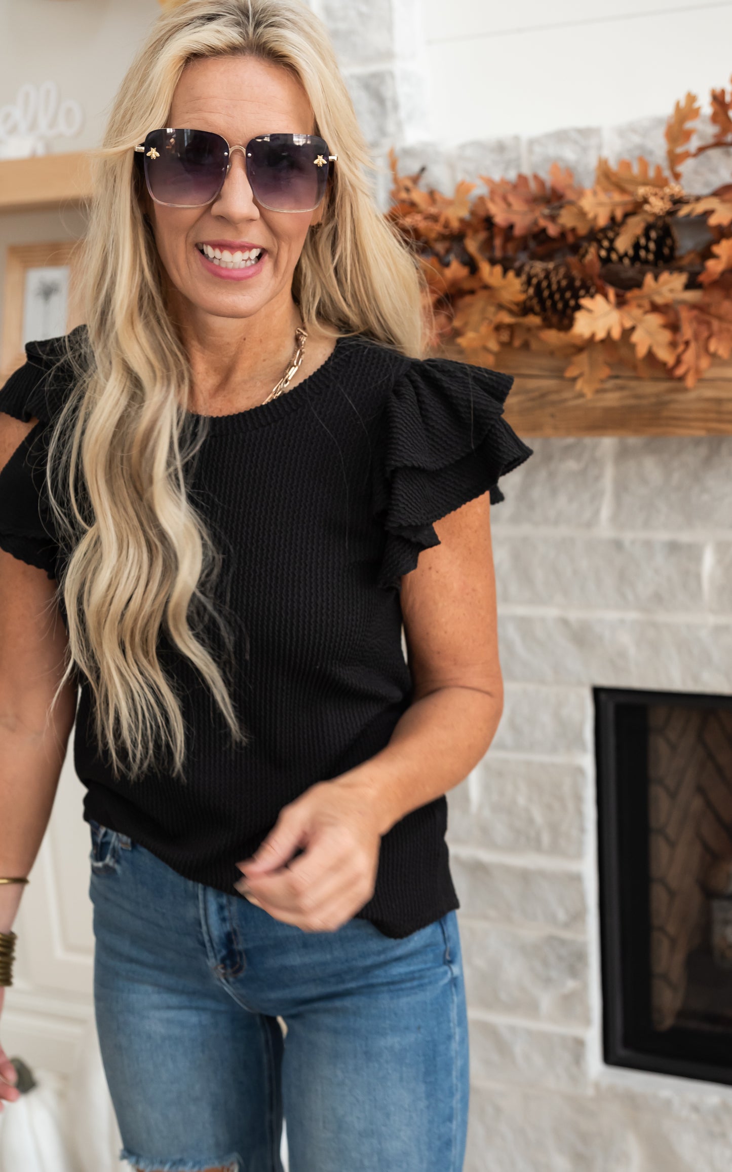 black ribbed ruffle top 