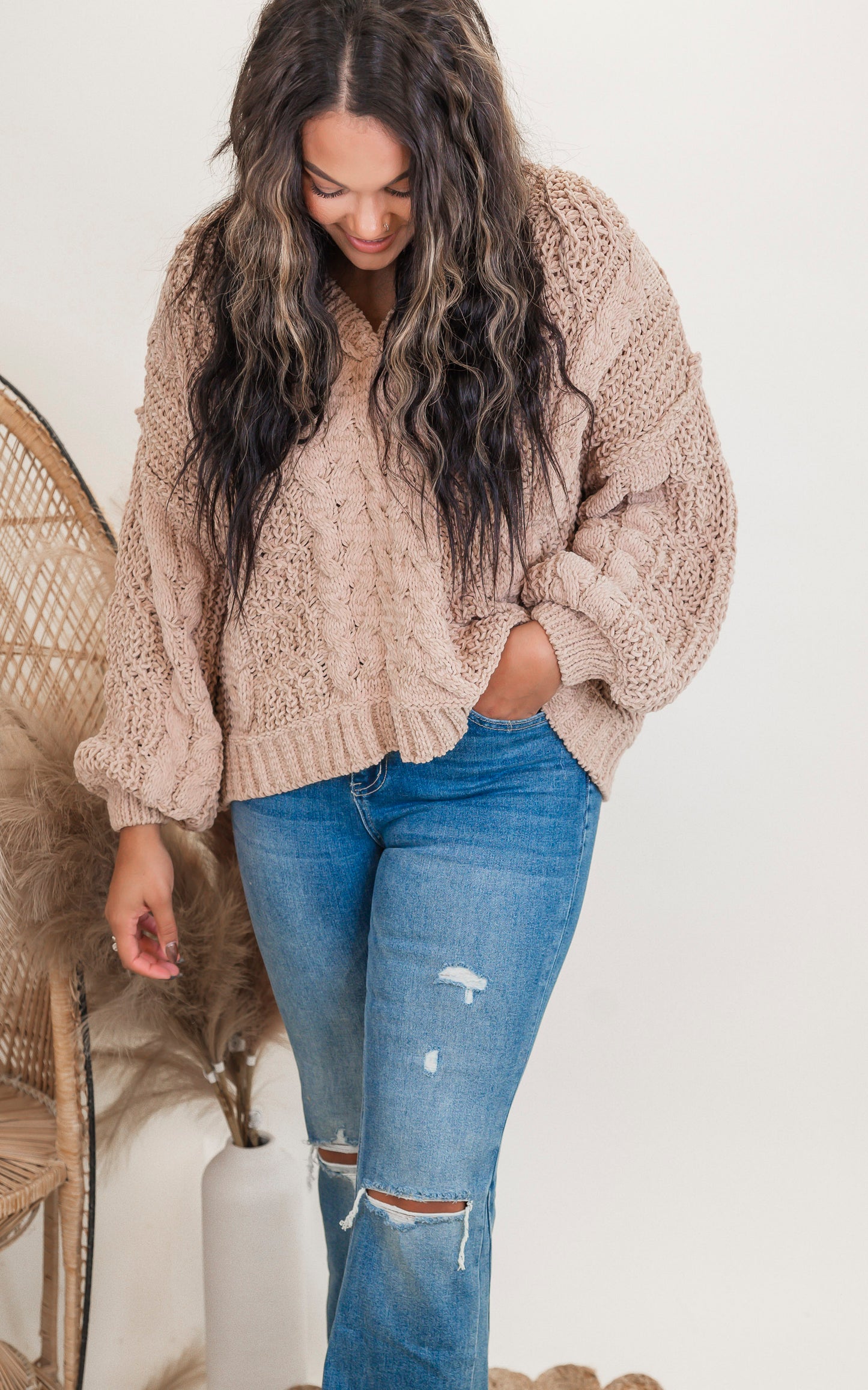 V-Neck Cropped Chanille Sweater | POL