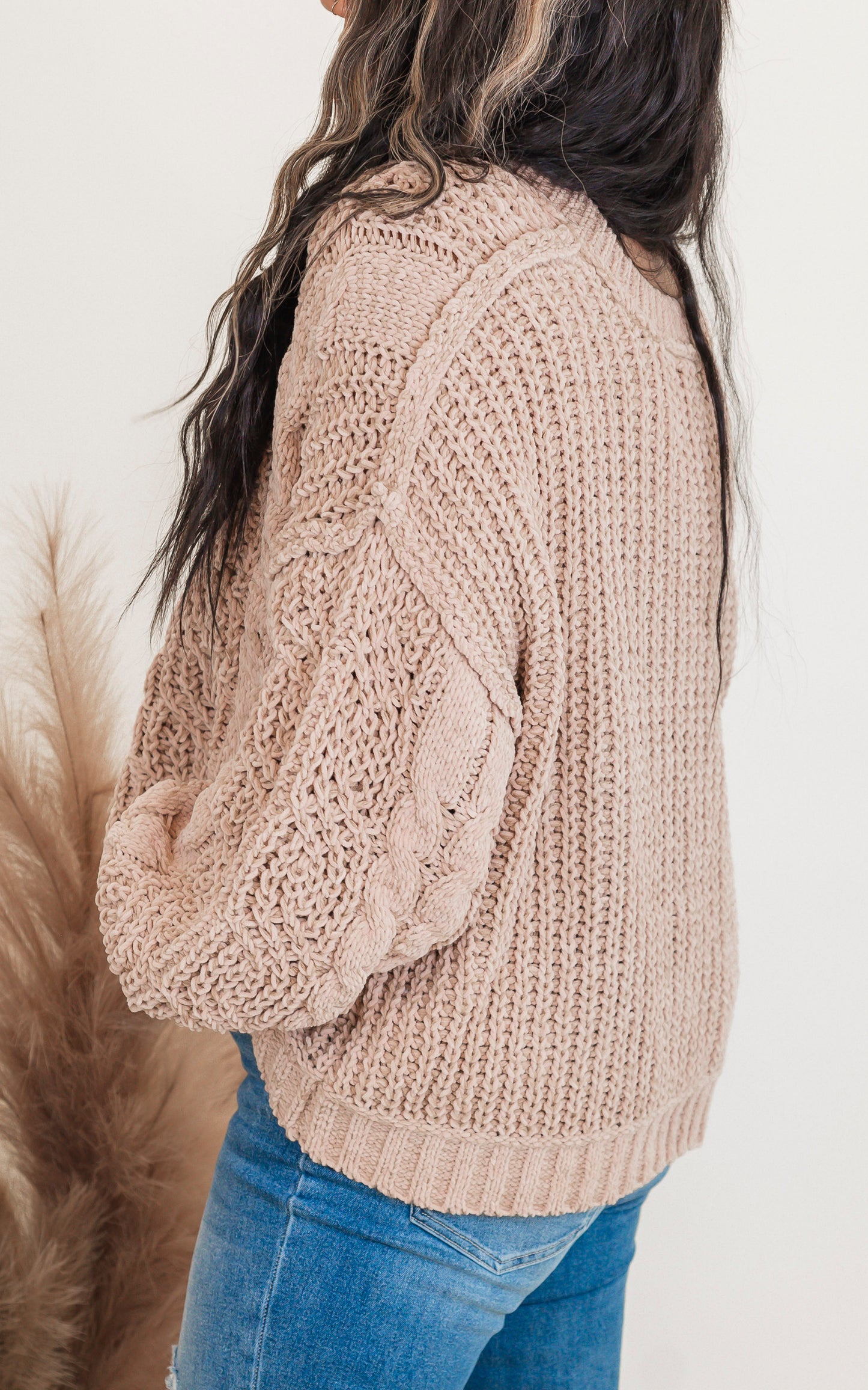 V-Neck Cropped Chanille Sweater | POL