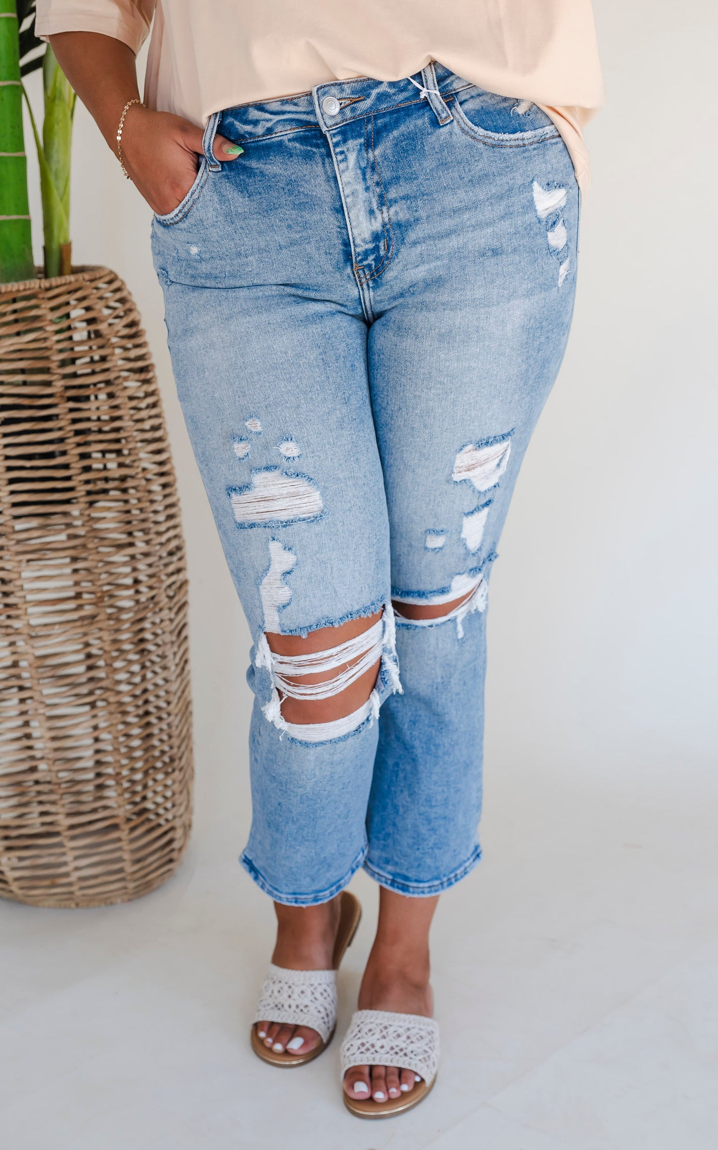 LOVERVET| Idolized High Rise Slim Straight Denim Jeans (REG/CURVY)