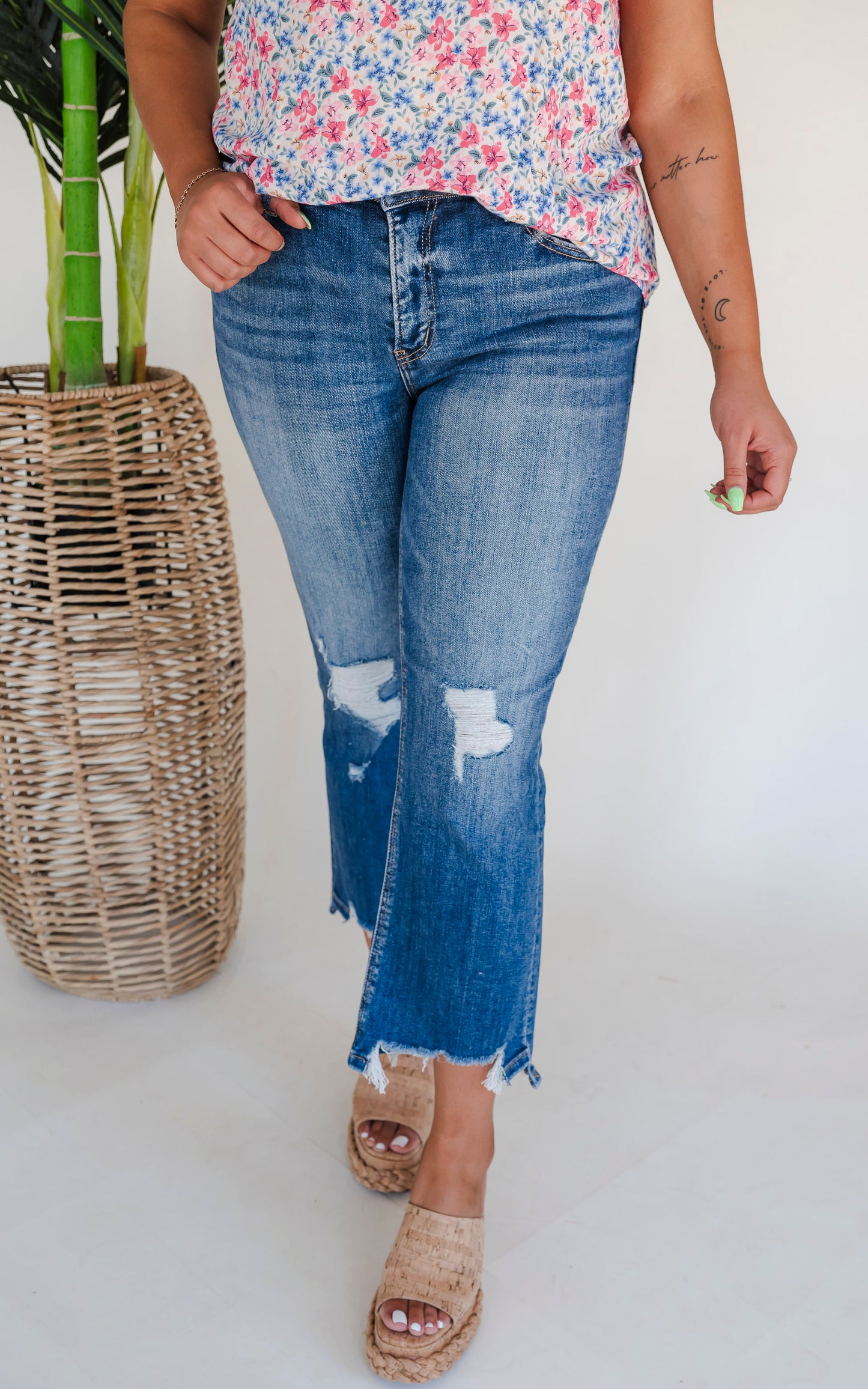 LOVERVET|Spellbound Mid Rise Slant Step Crop Flare Denim Jeans (REG/CURVY)