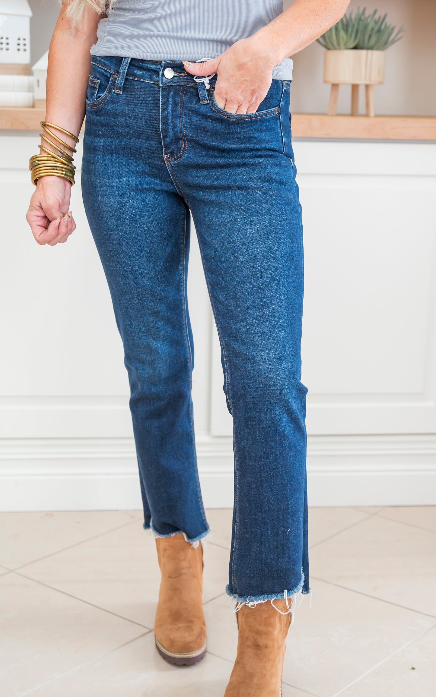 The Drew Mid-Rise High-Step w/ Raw Hem Crop Flare Denim Jean | Vervet - Final Sale