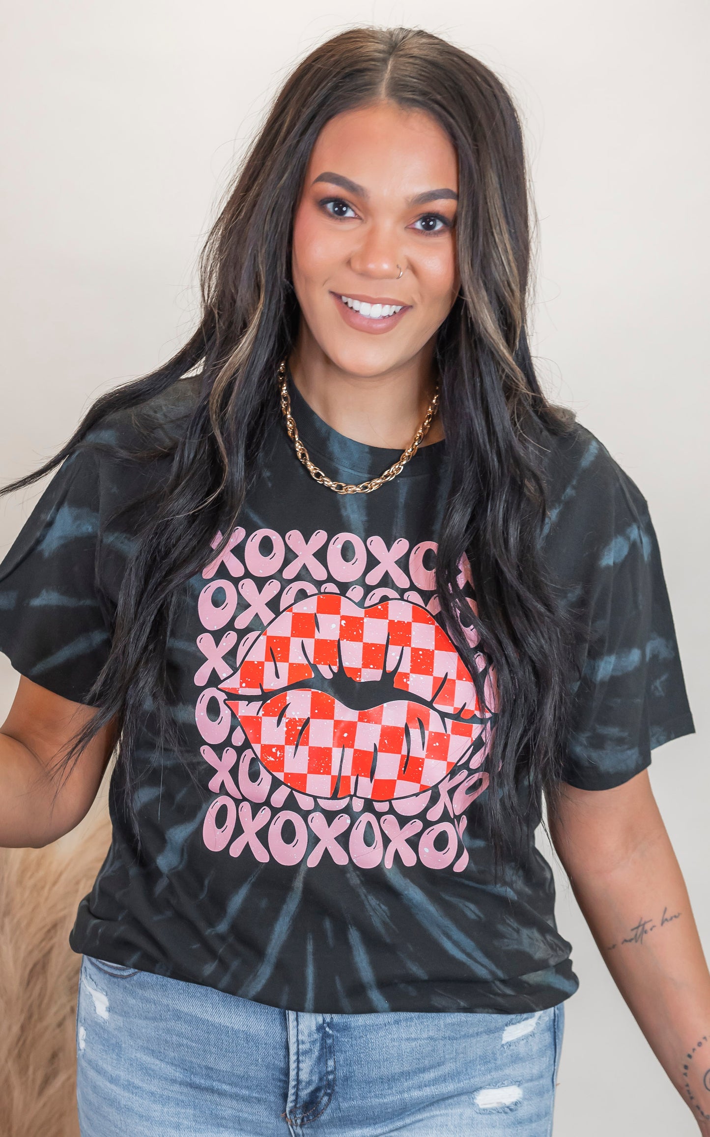 Tie Dye XOXO Graphic T-shirt