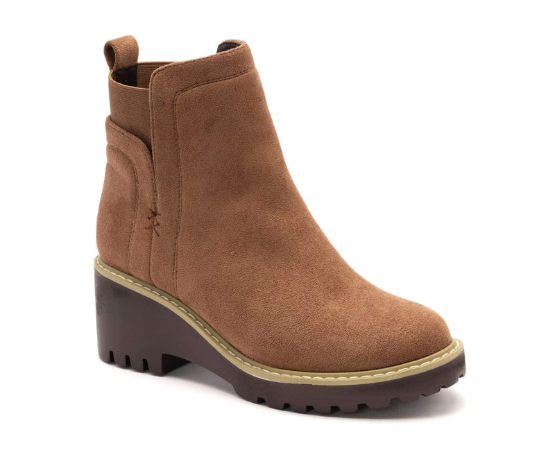 Corkys Basic Bootie - Camel Suede