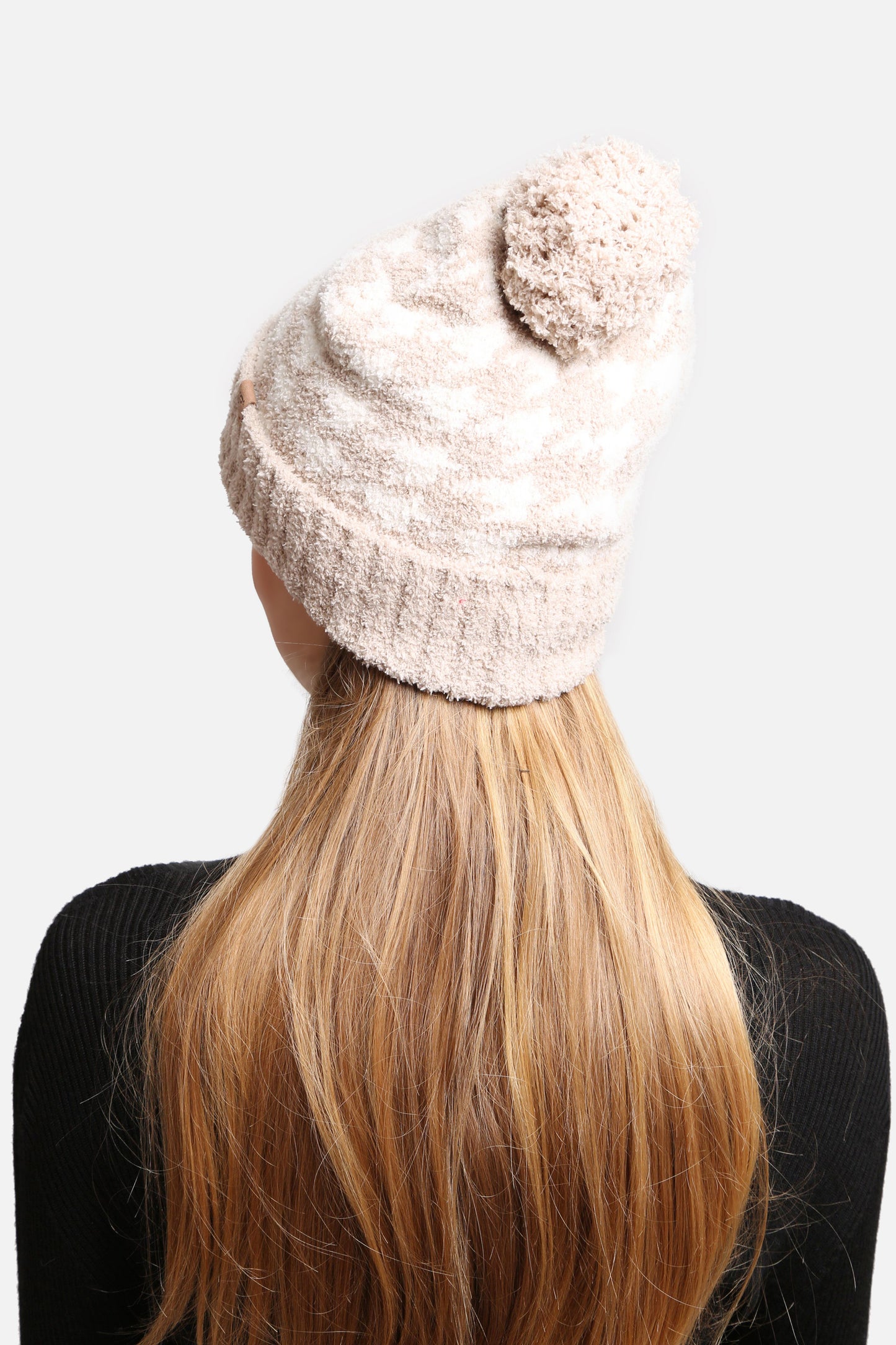 Houndstooth Beanie w/ Pom Pom *8DEAL-COUPON EXCLUDED