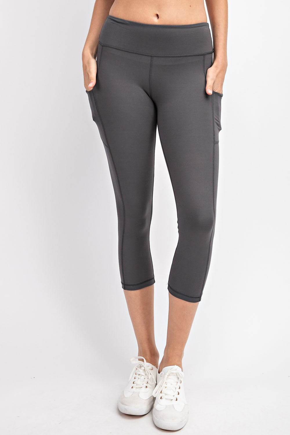 Capri Yoga Leggings with Pocket | RAE MODE *30A JANUARY PREORDER))