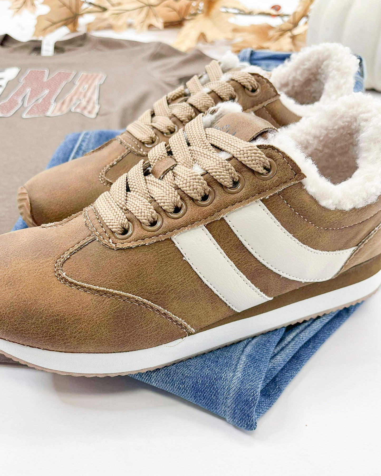 Corky Jet Lagged Washed Cognac Sneaker