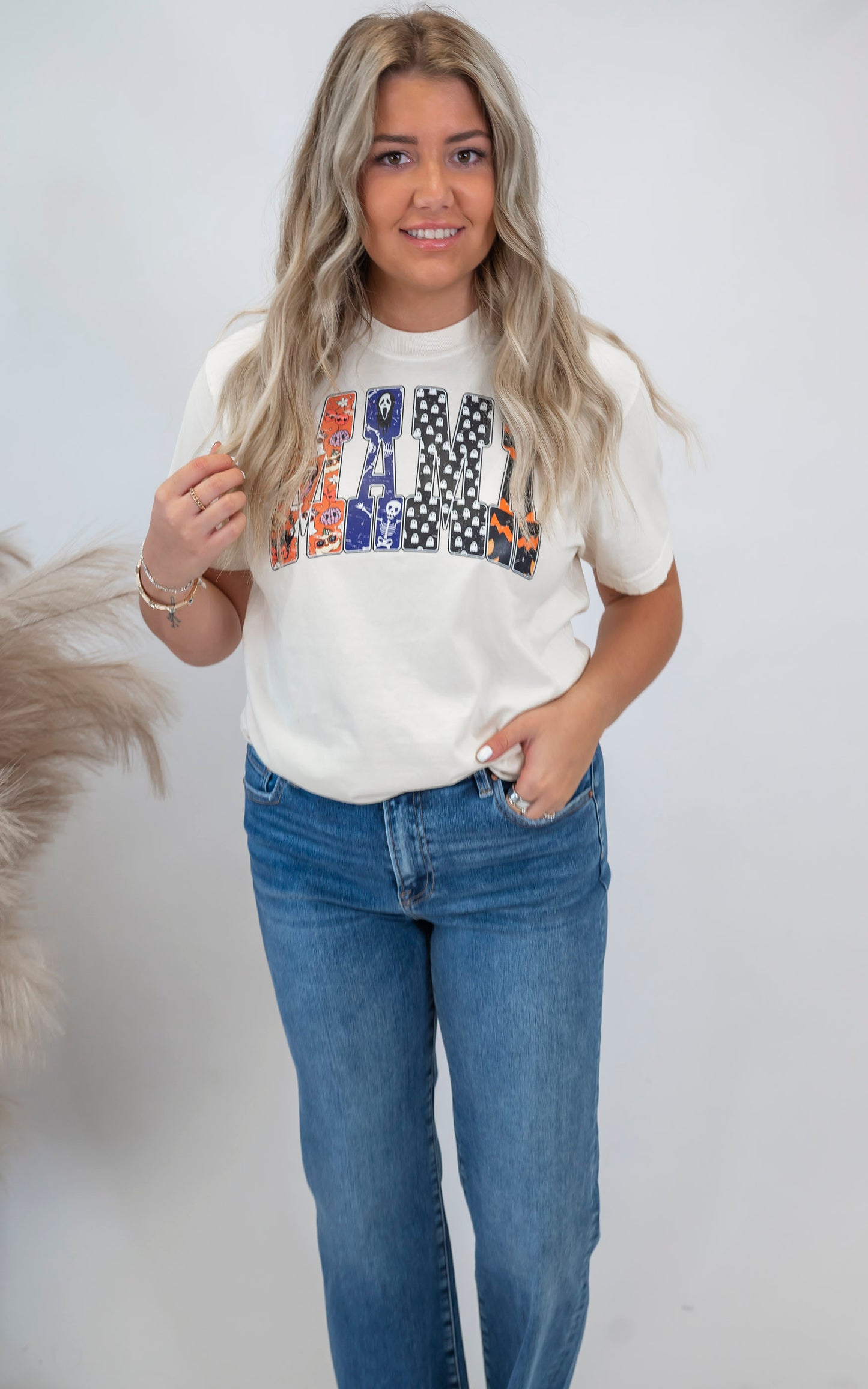 Pumpkin Patch Mama Garment Graphic T-shirt